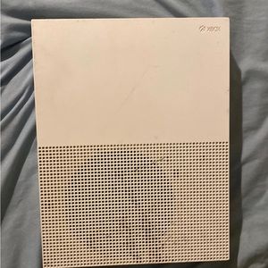 HardDriveCapacity:500GB
Platform:Microsoft Xbox One
Model:Xbox One S
Color:White